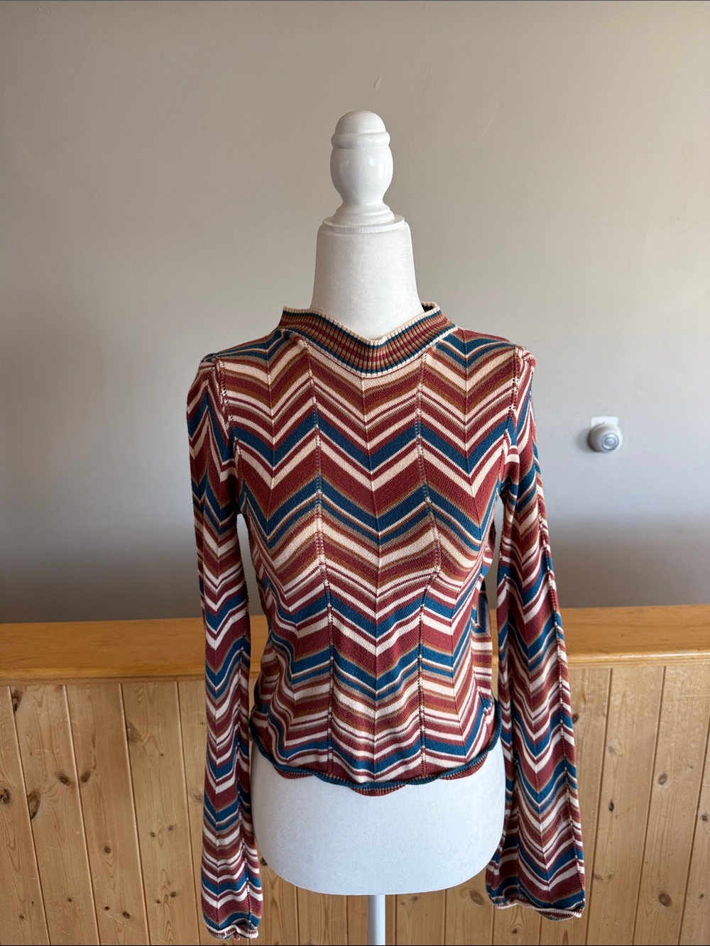 Chevron Ribbed Long-Sleeve Top in Rust Multi by
